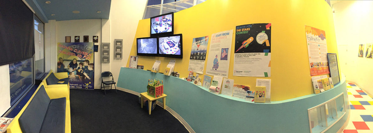 center photo
